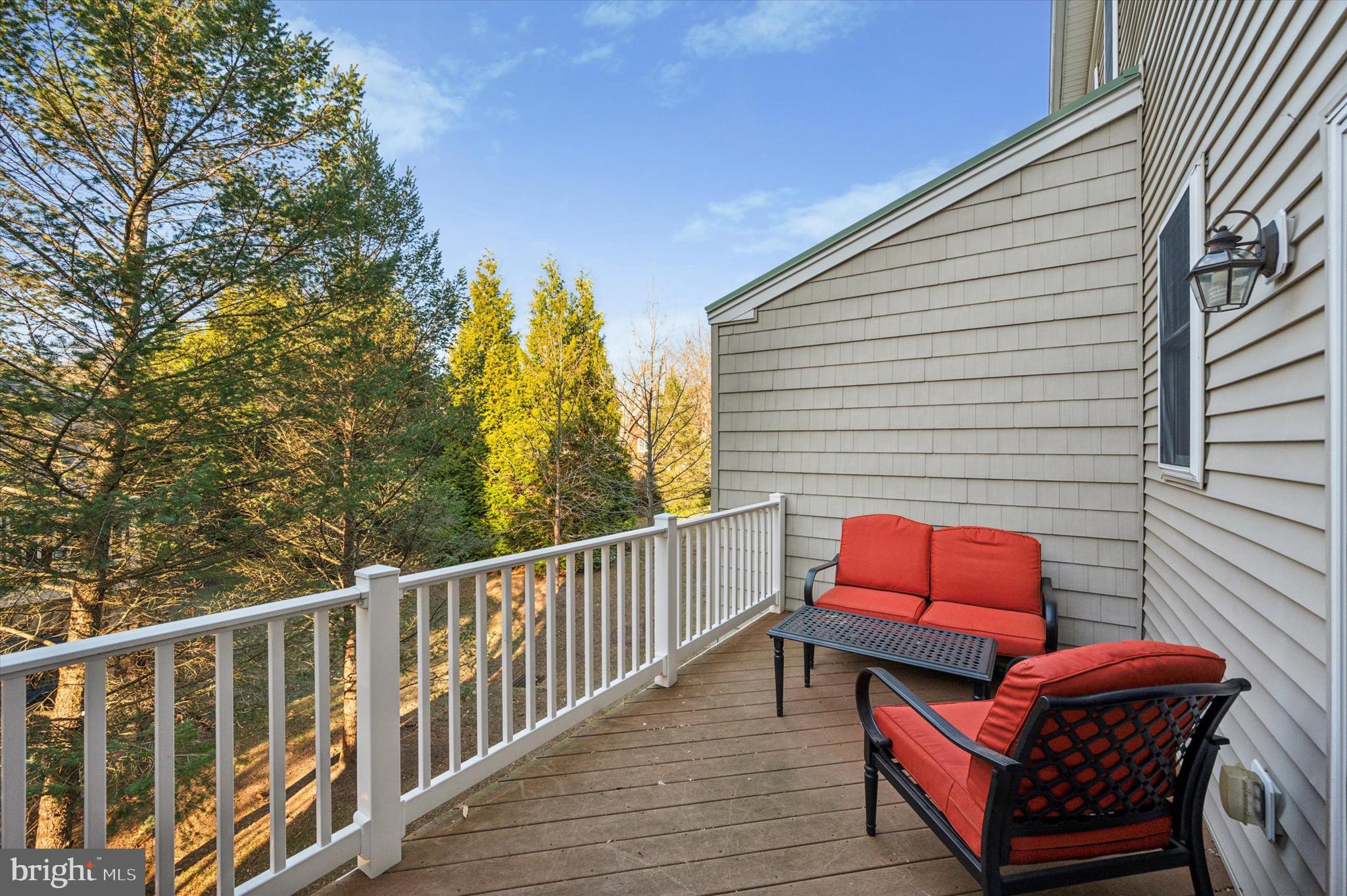 212 COBBLESTONE DR