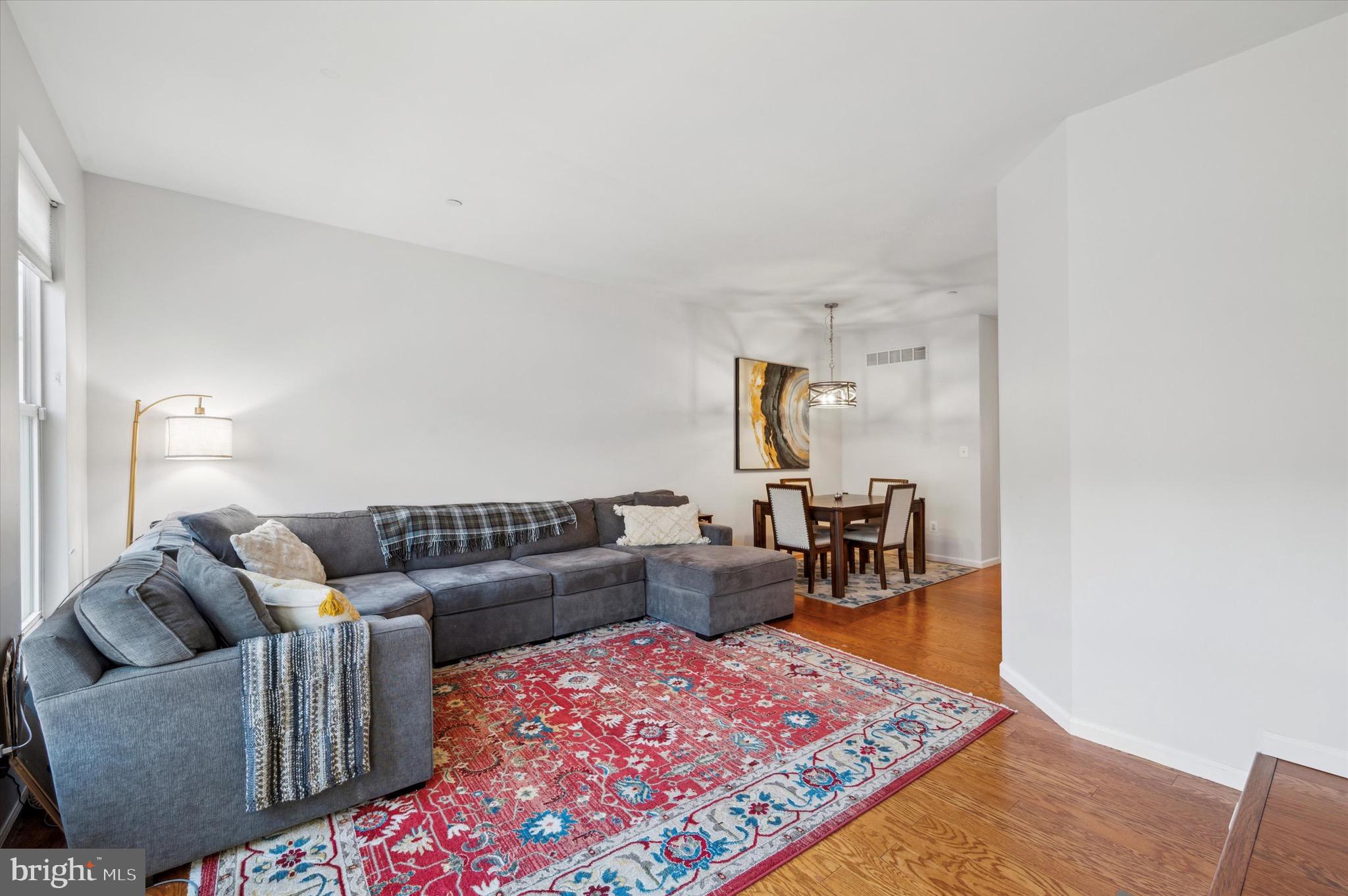 212 COBBLESTONE DR