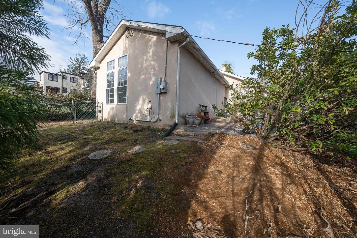 200 FORREST AVE