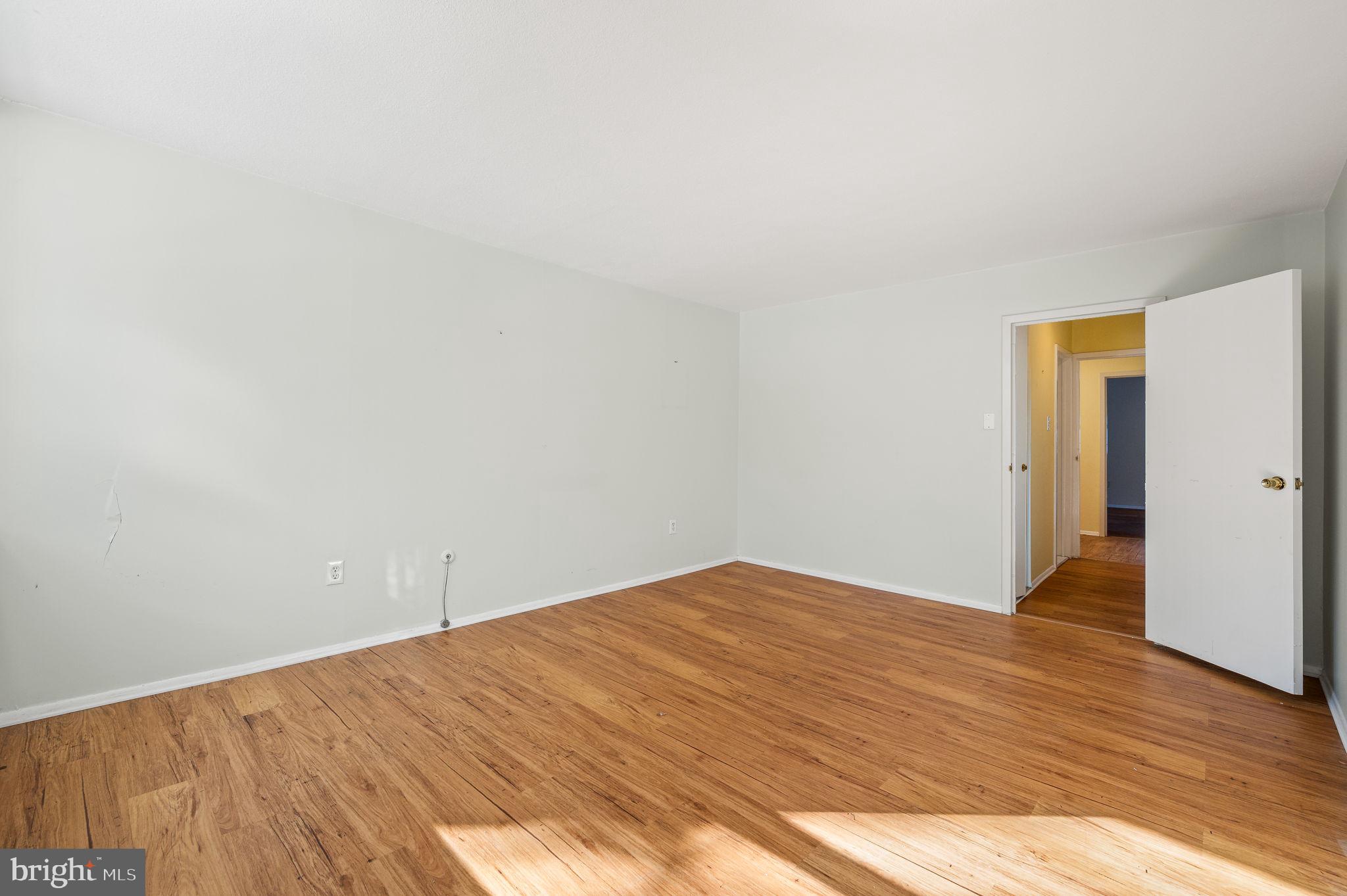7301 Coventry Ave #204