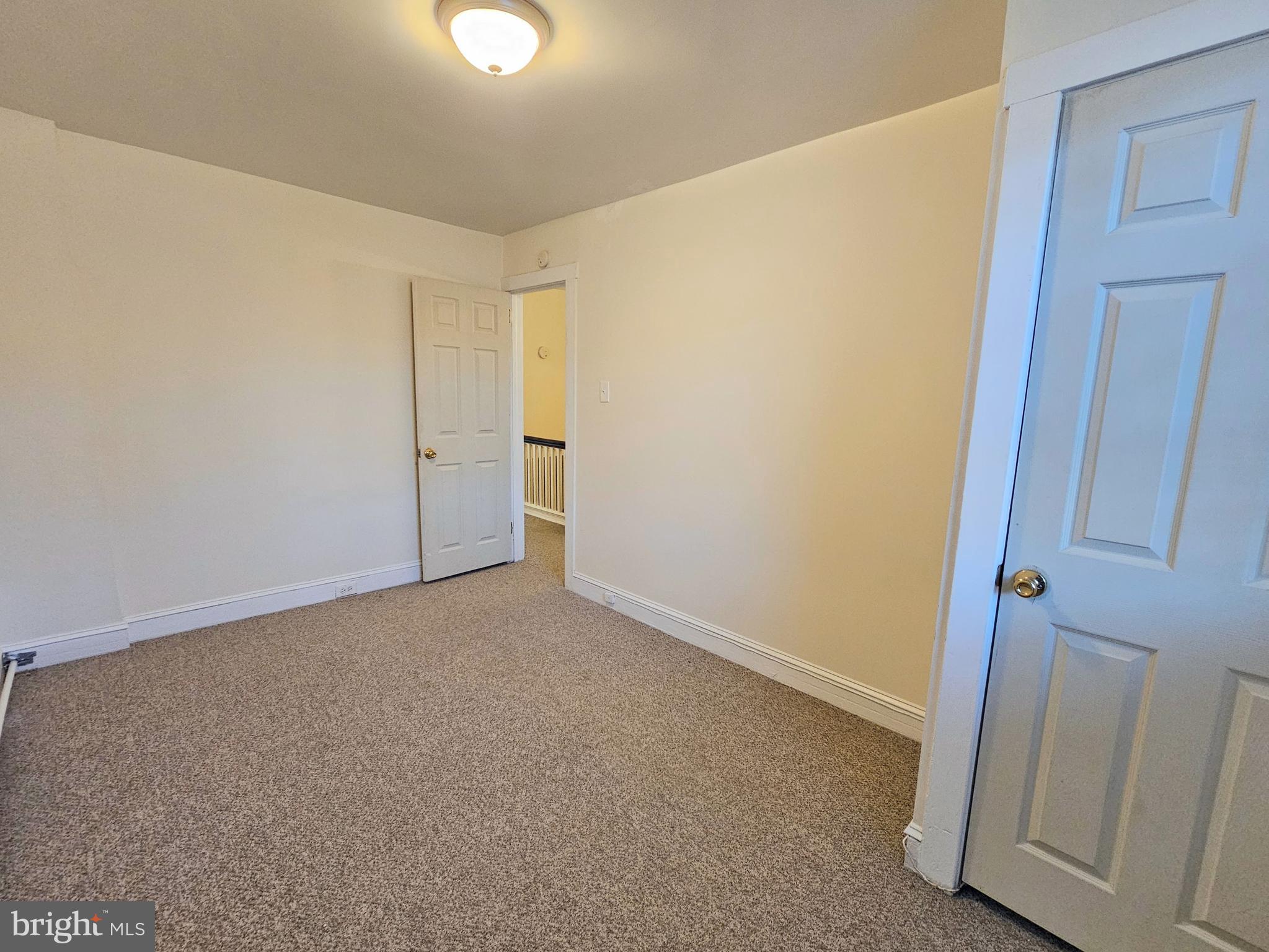 1053 MARKEE TER