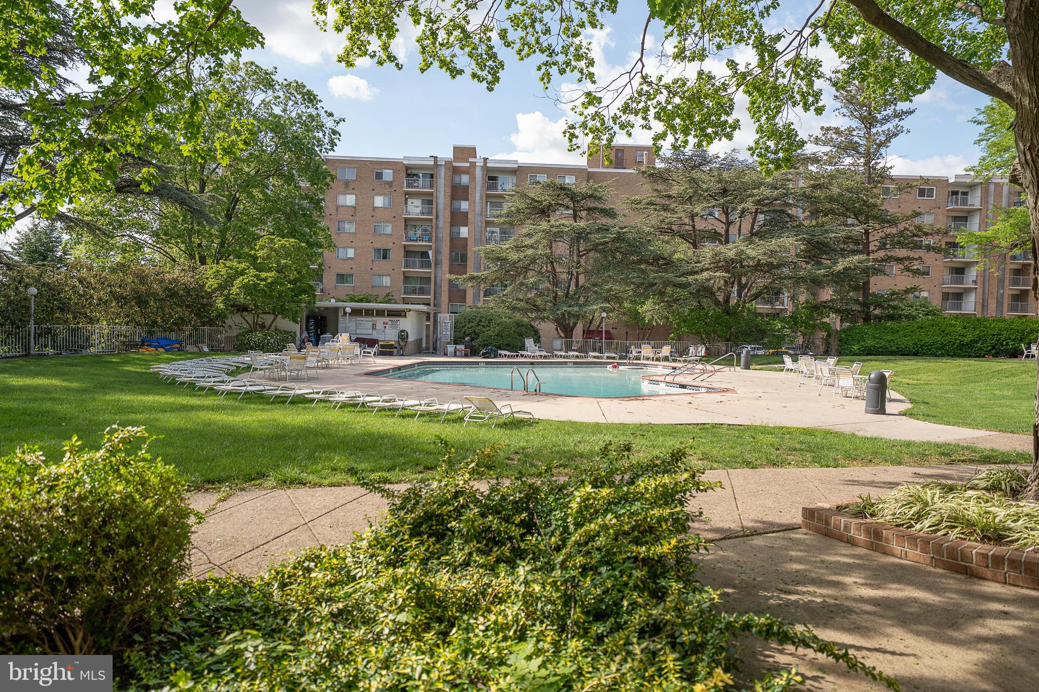 100 WEST AVE #414W