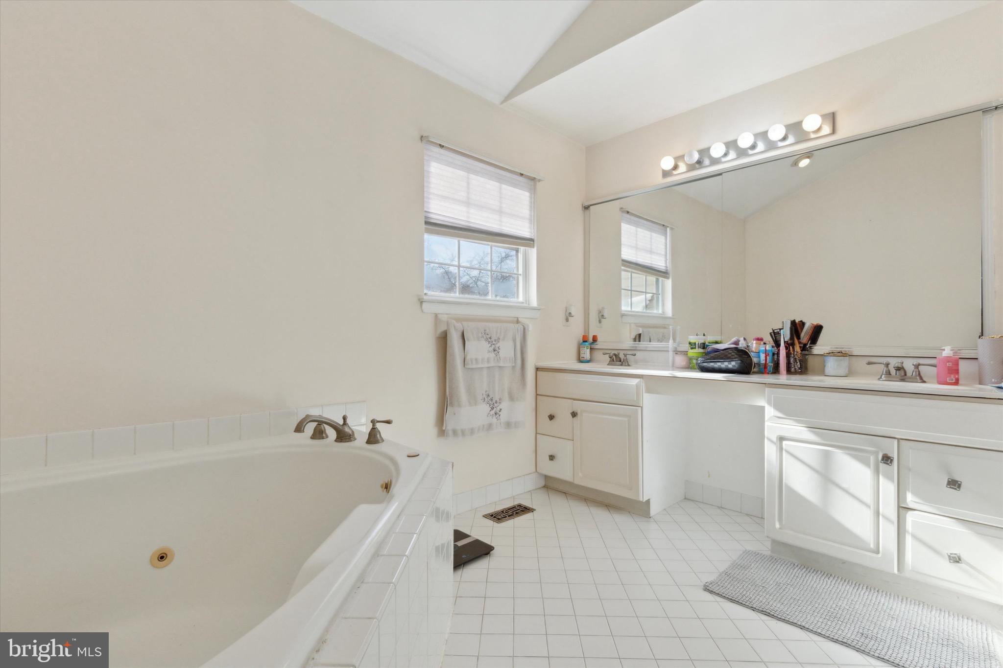 129 MEDINAH DR