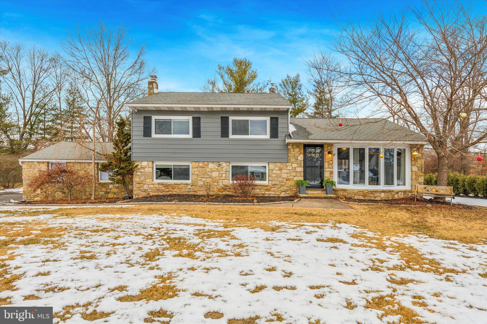 716 Oak Terrace Dr
