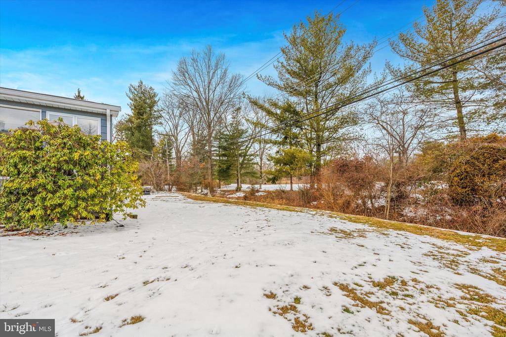 716 Oak Terrace Dr