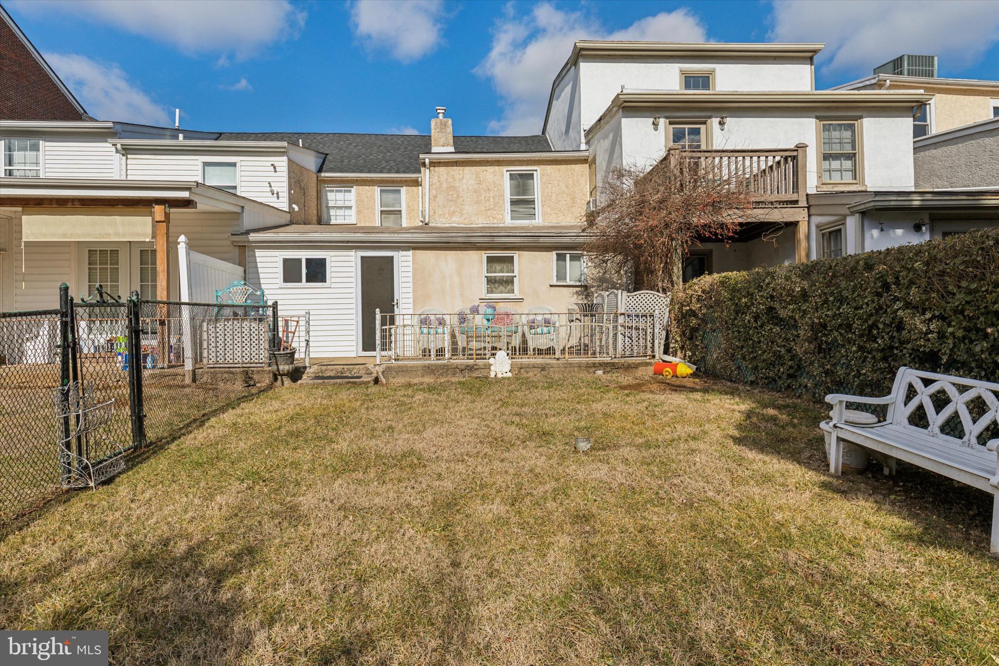 123 Ford St