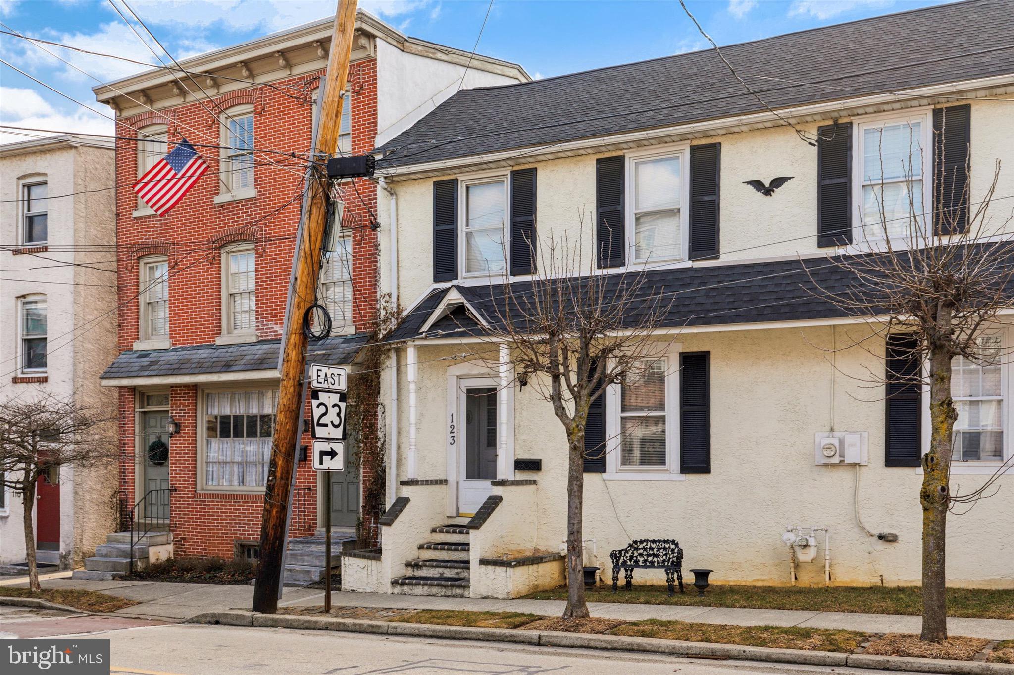 123 Ford St