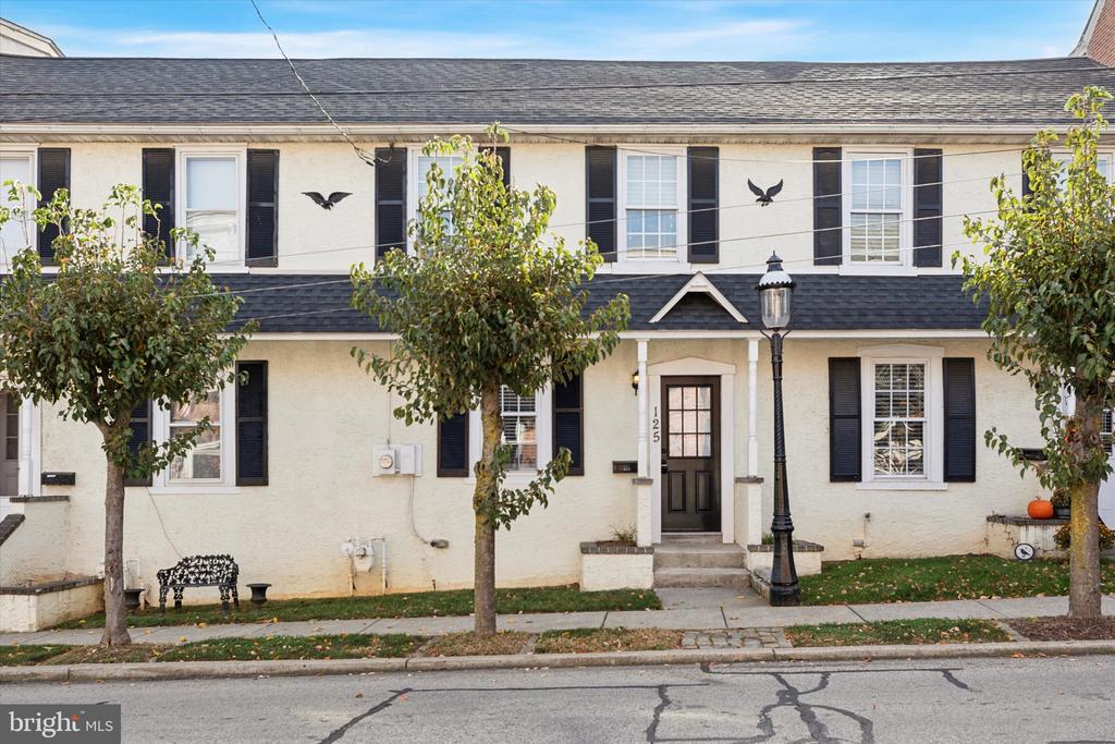 123 Ford St
