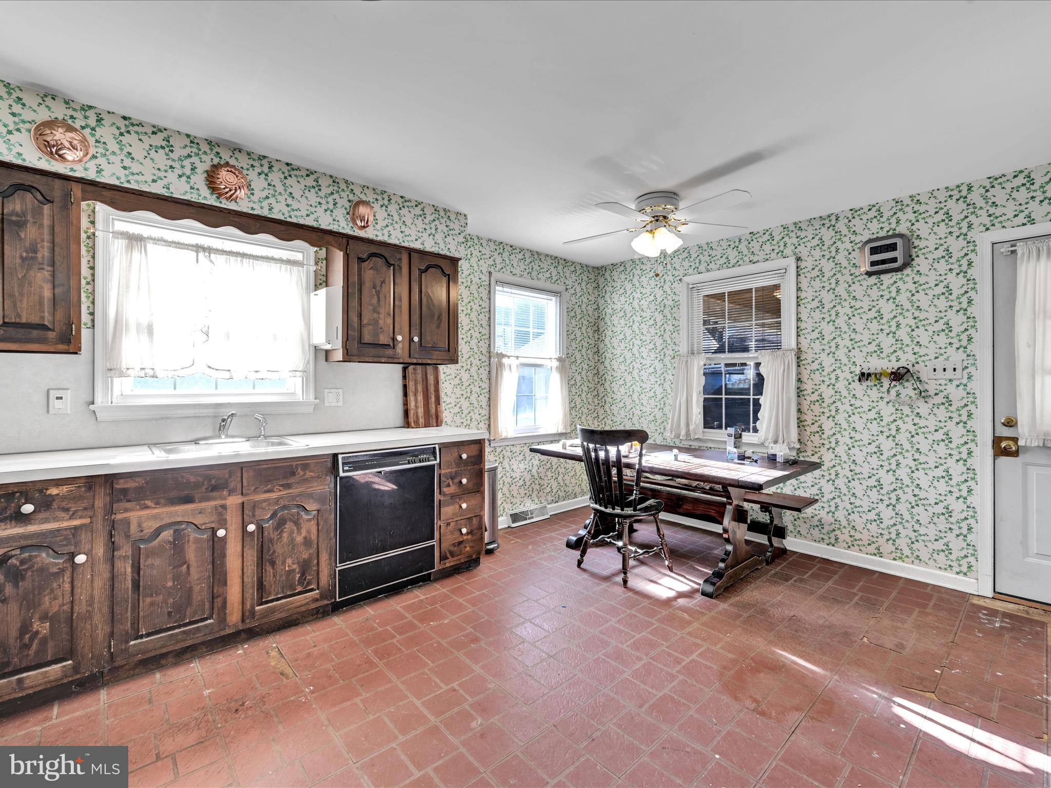 104 Shirley Rd