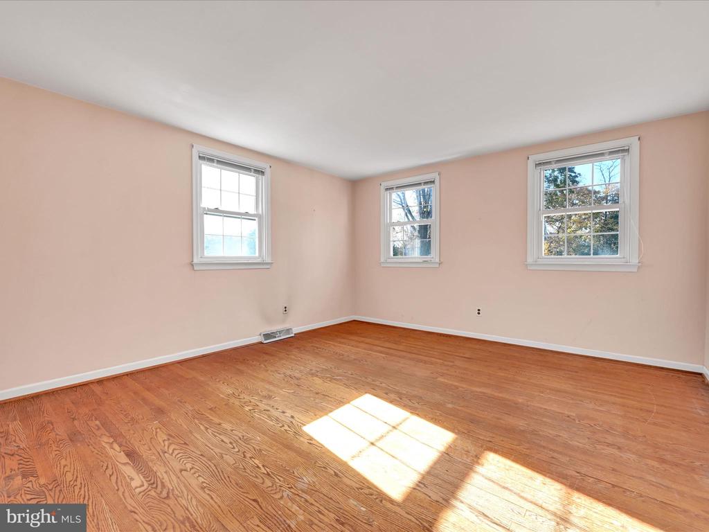 104 Shirley Rd