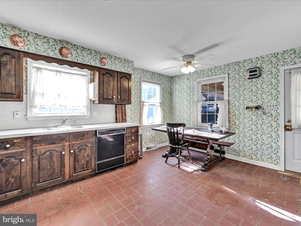 104 Shirley Rd