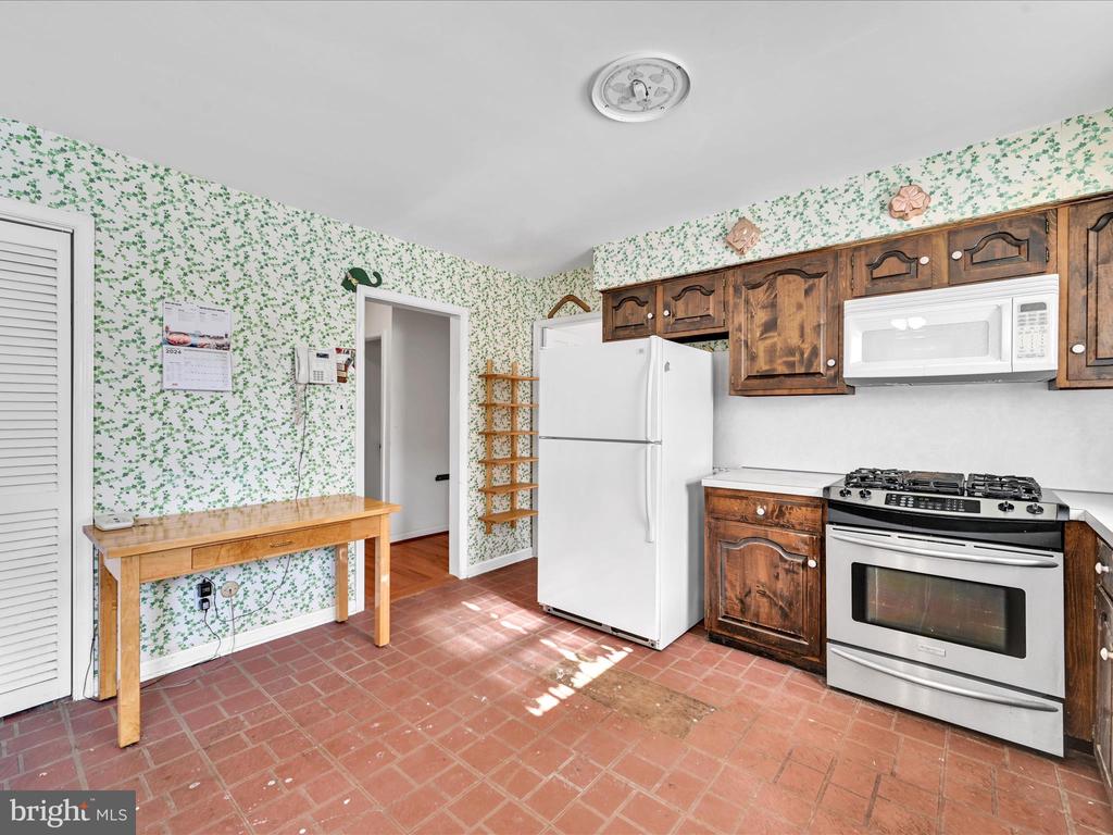 104 Shirley Rd