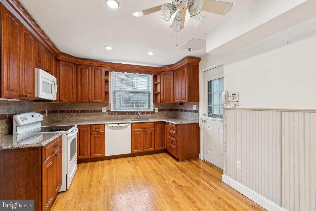 57 Levering Cir