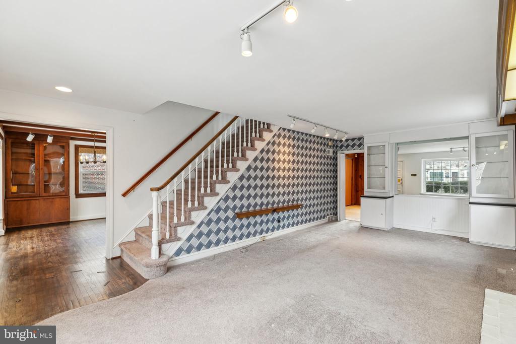57 Levering Cir