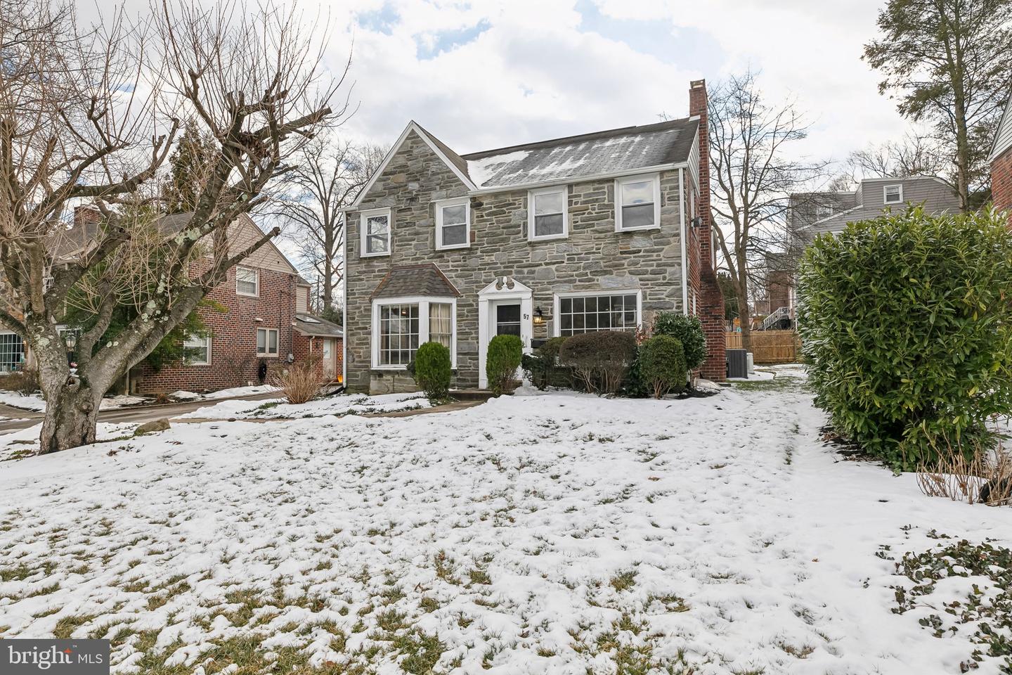57 Levering Cir