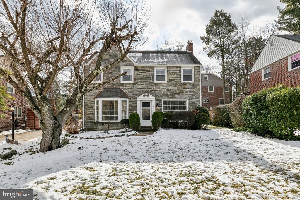 57 Levering Cir