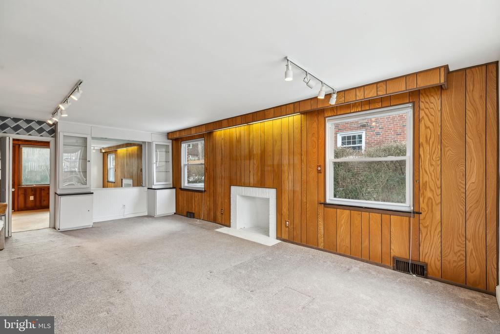57 Levering Cir
