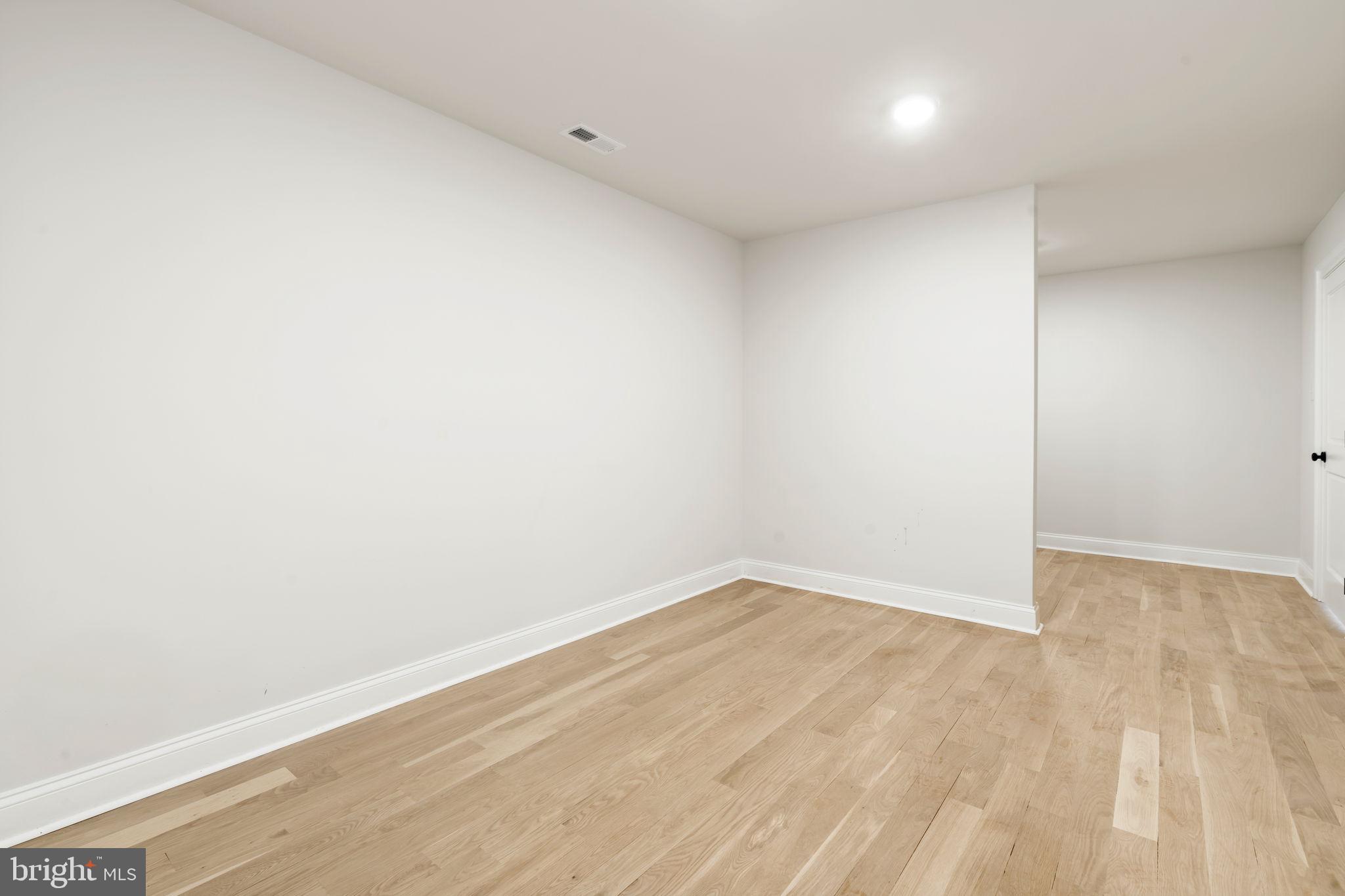 39 Simpson Rd