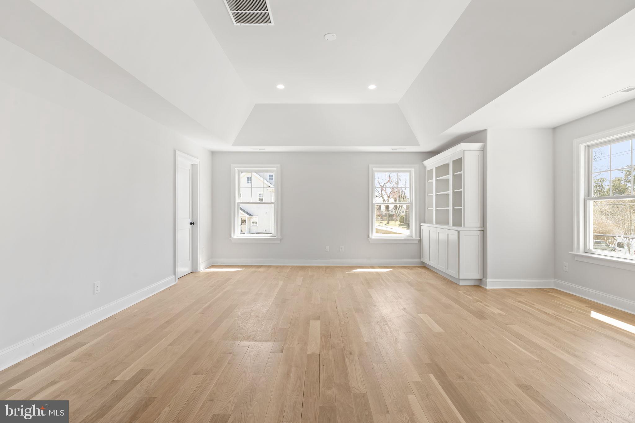 39 Simpson Rd