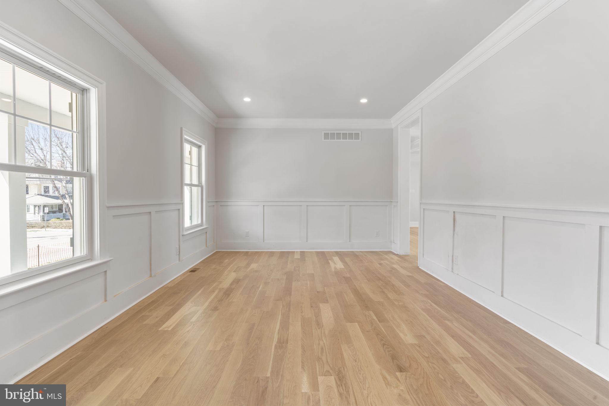 39 Simpson Rd
