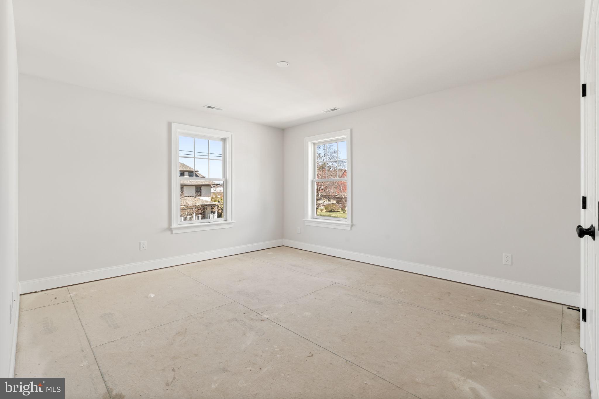 39 Simpson Rd