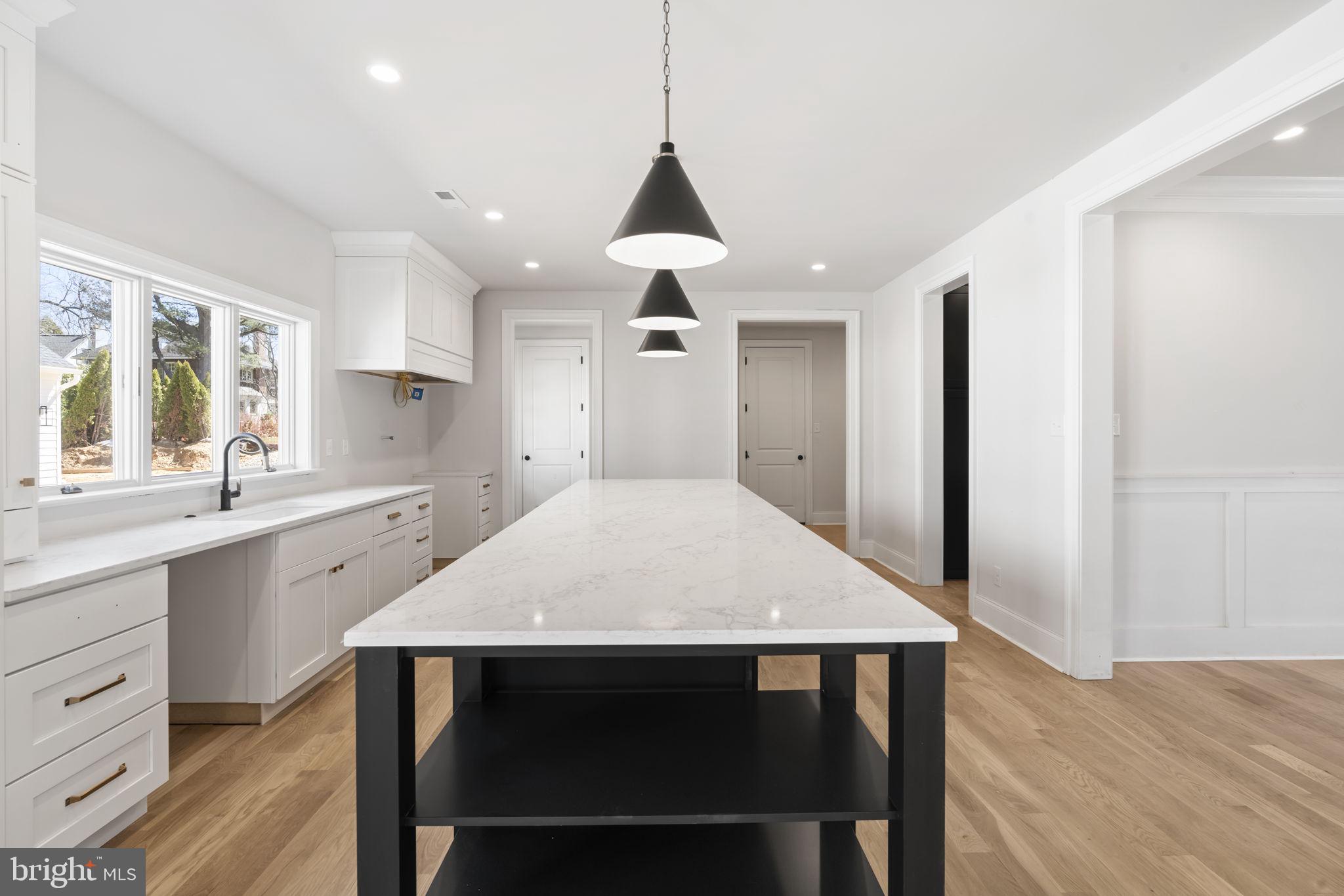 39 Simpson Rd