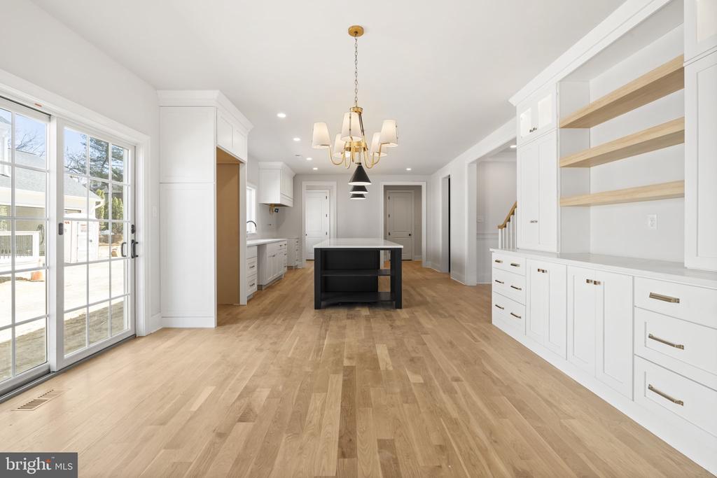 39 Simpson Rd