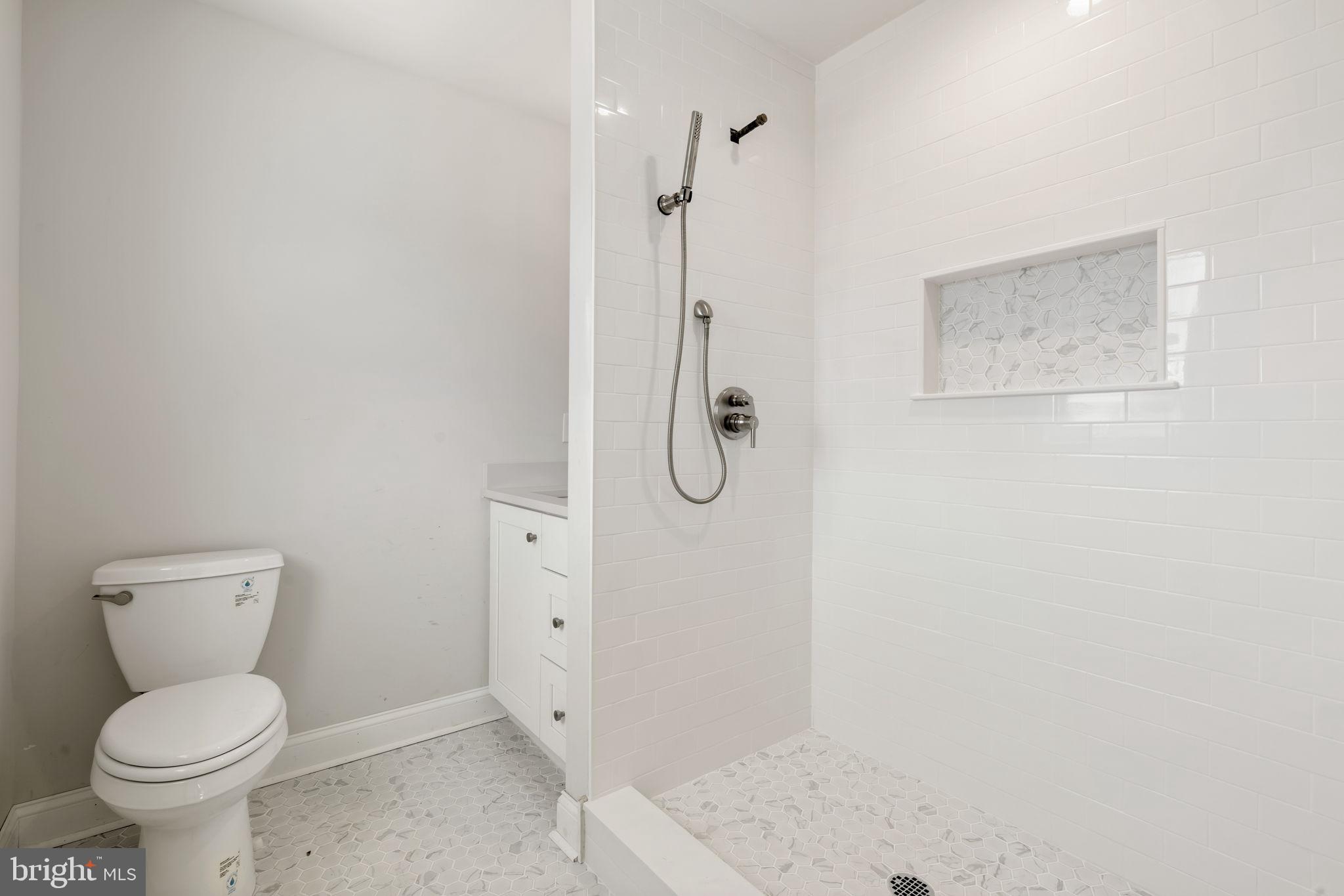 39 Simpson Rd