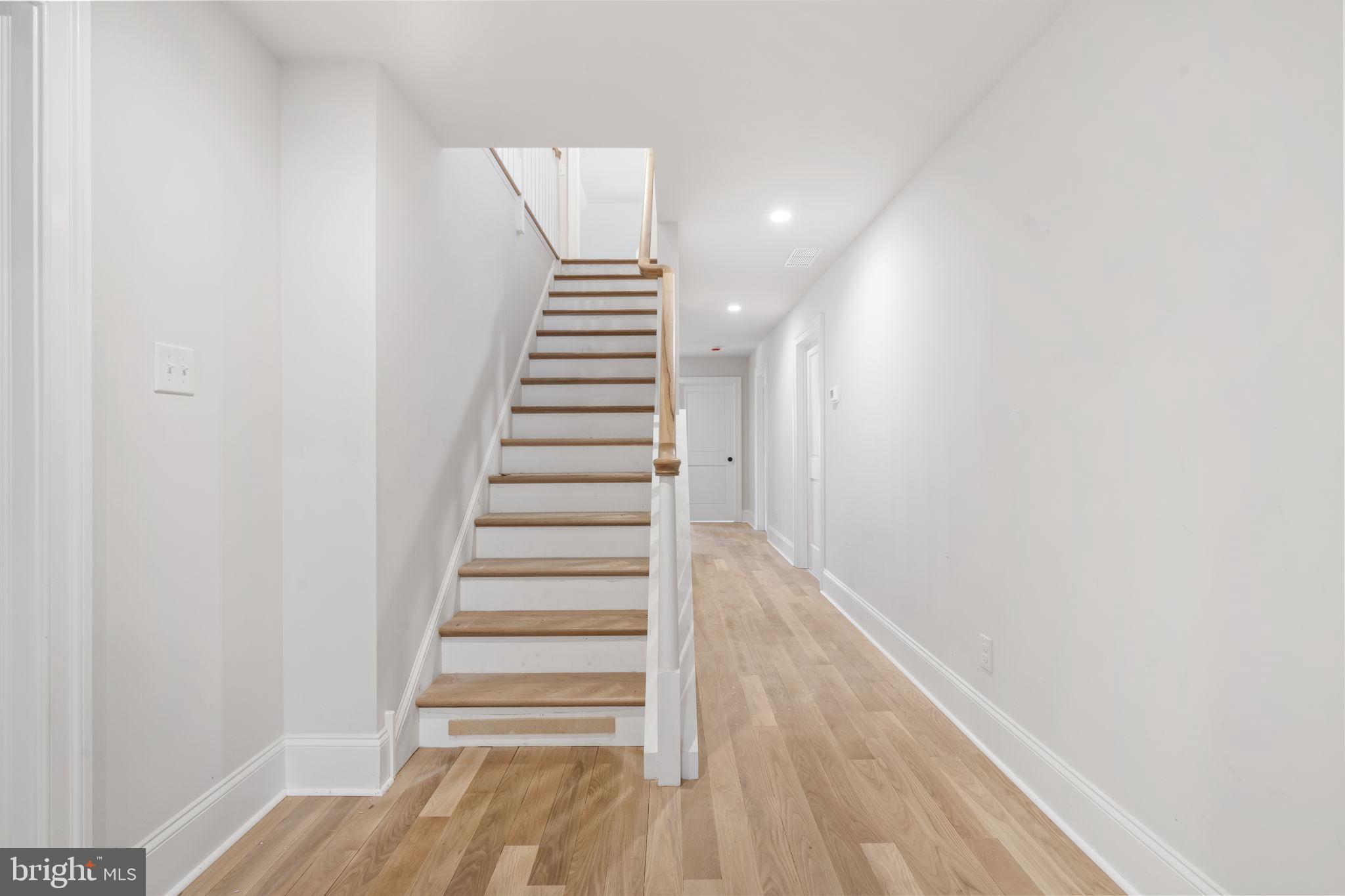 39 Simpson Rd