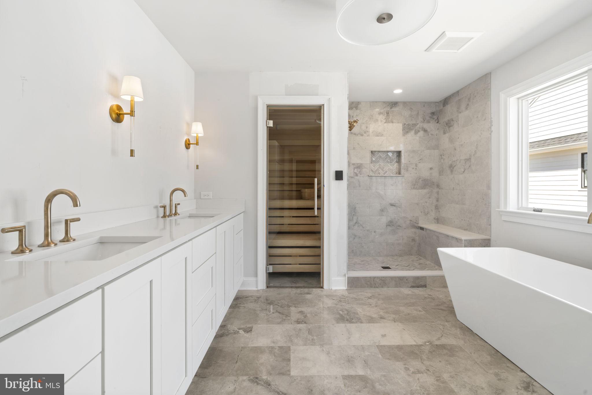 39 Simpson Rd