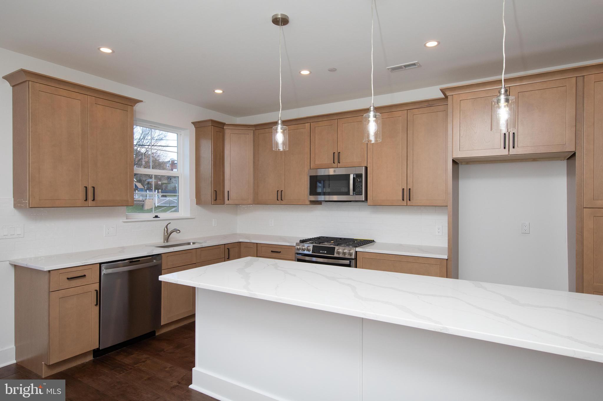 408 E 7th Ave #Lot 5