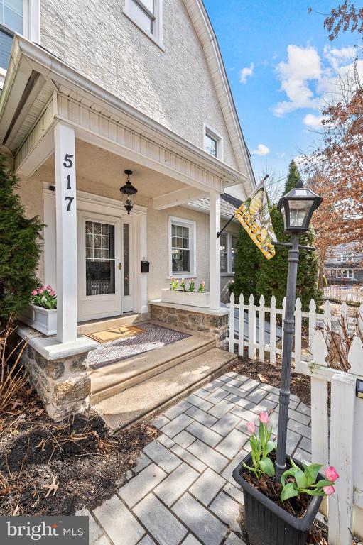 517 Merwyn Rd