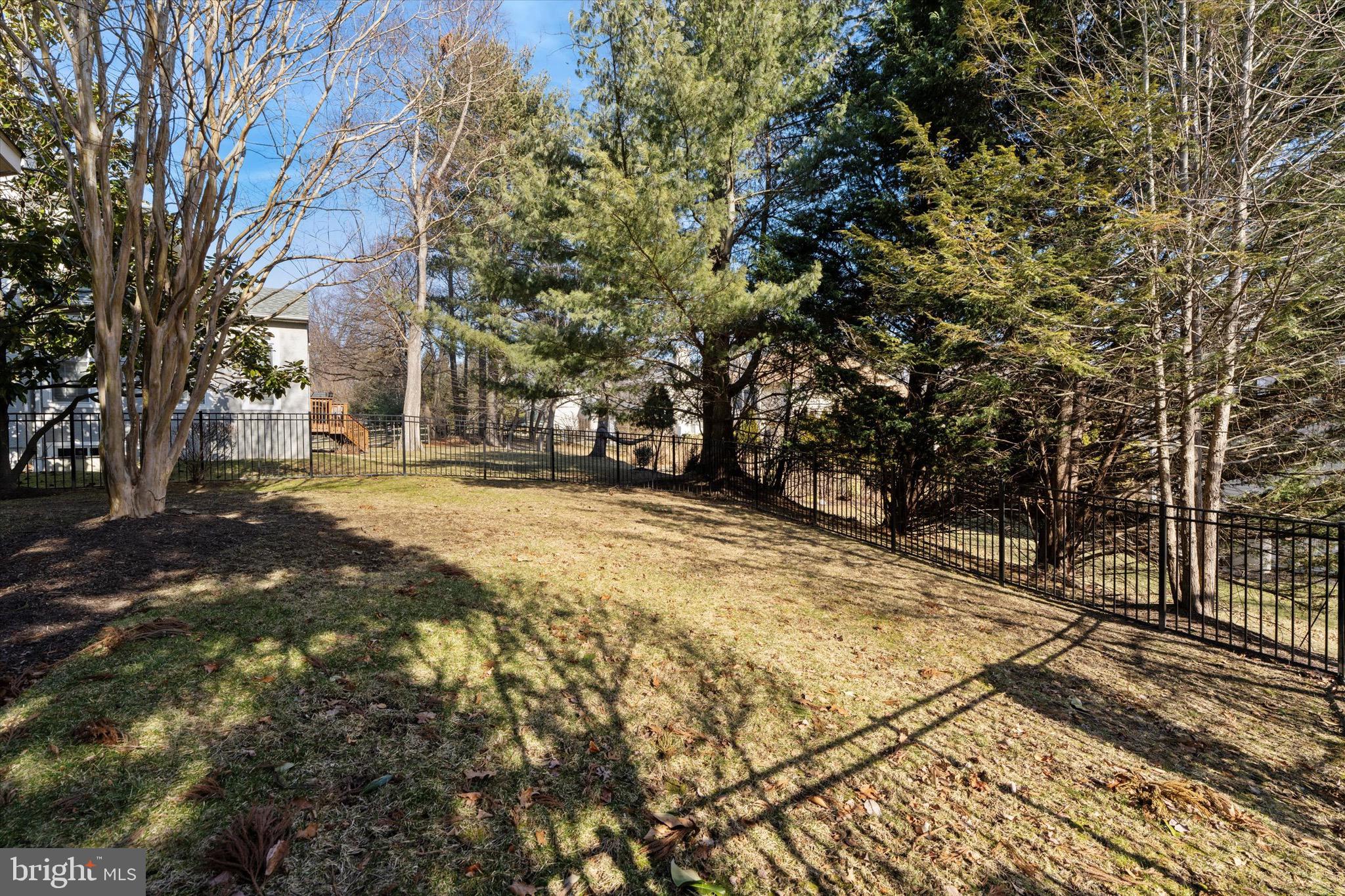 695 Cherrydale Dr