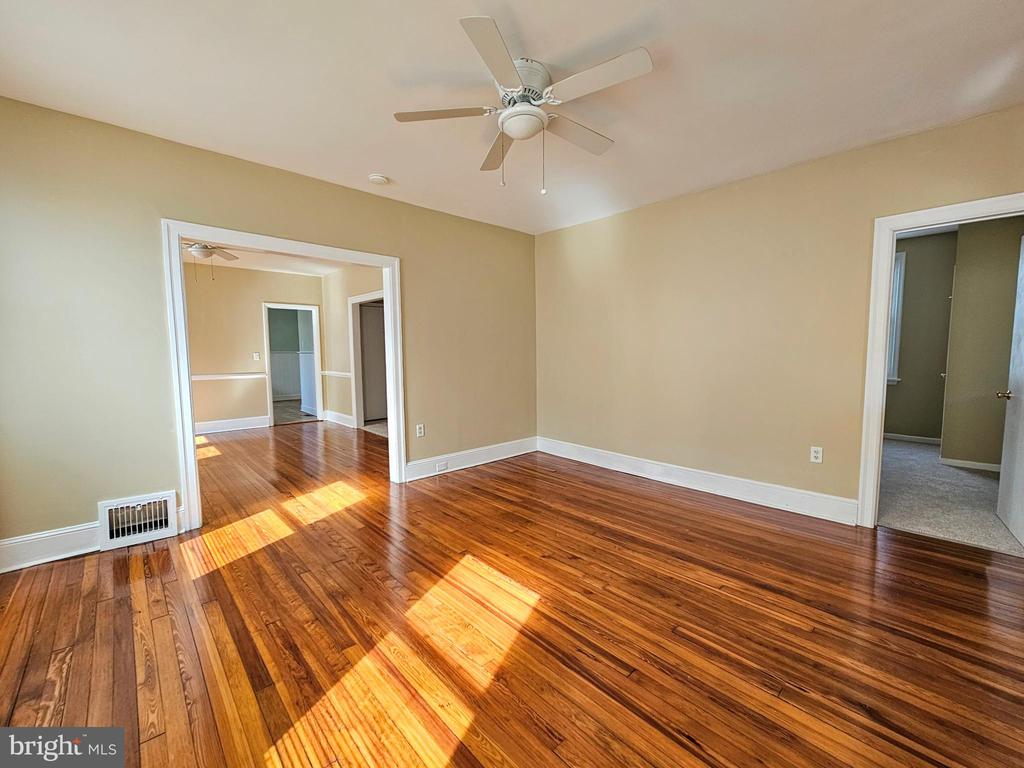 228 LINWOOD AVE
