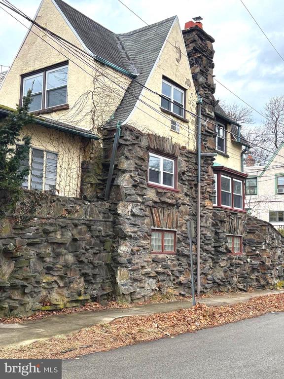 149 Stoneway Ln