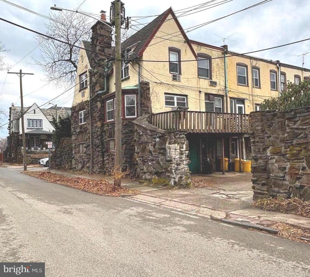 149 Stoneway Ln