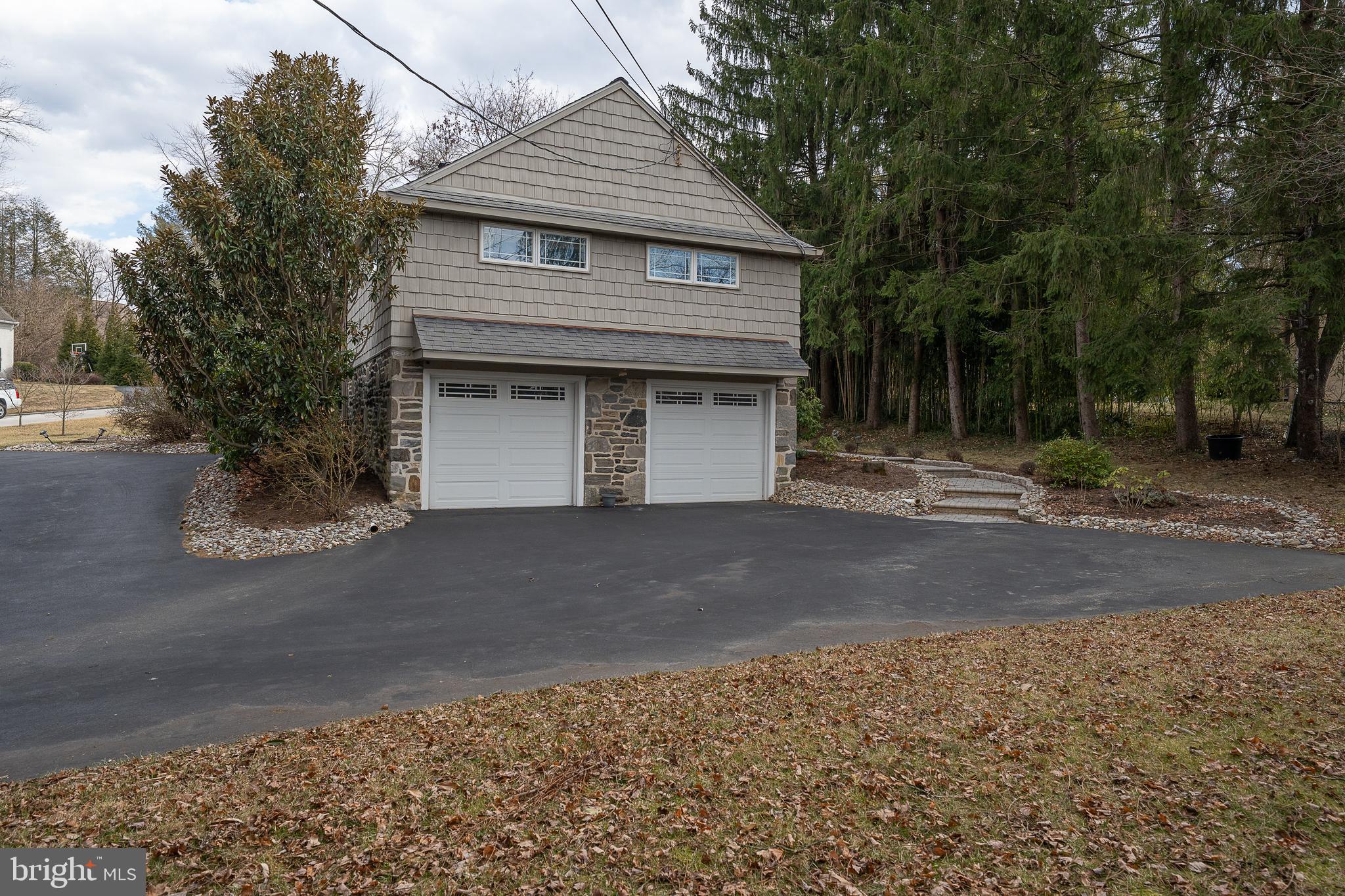 809 MATSONS FORD RD