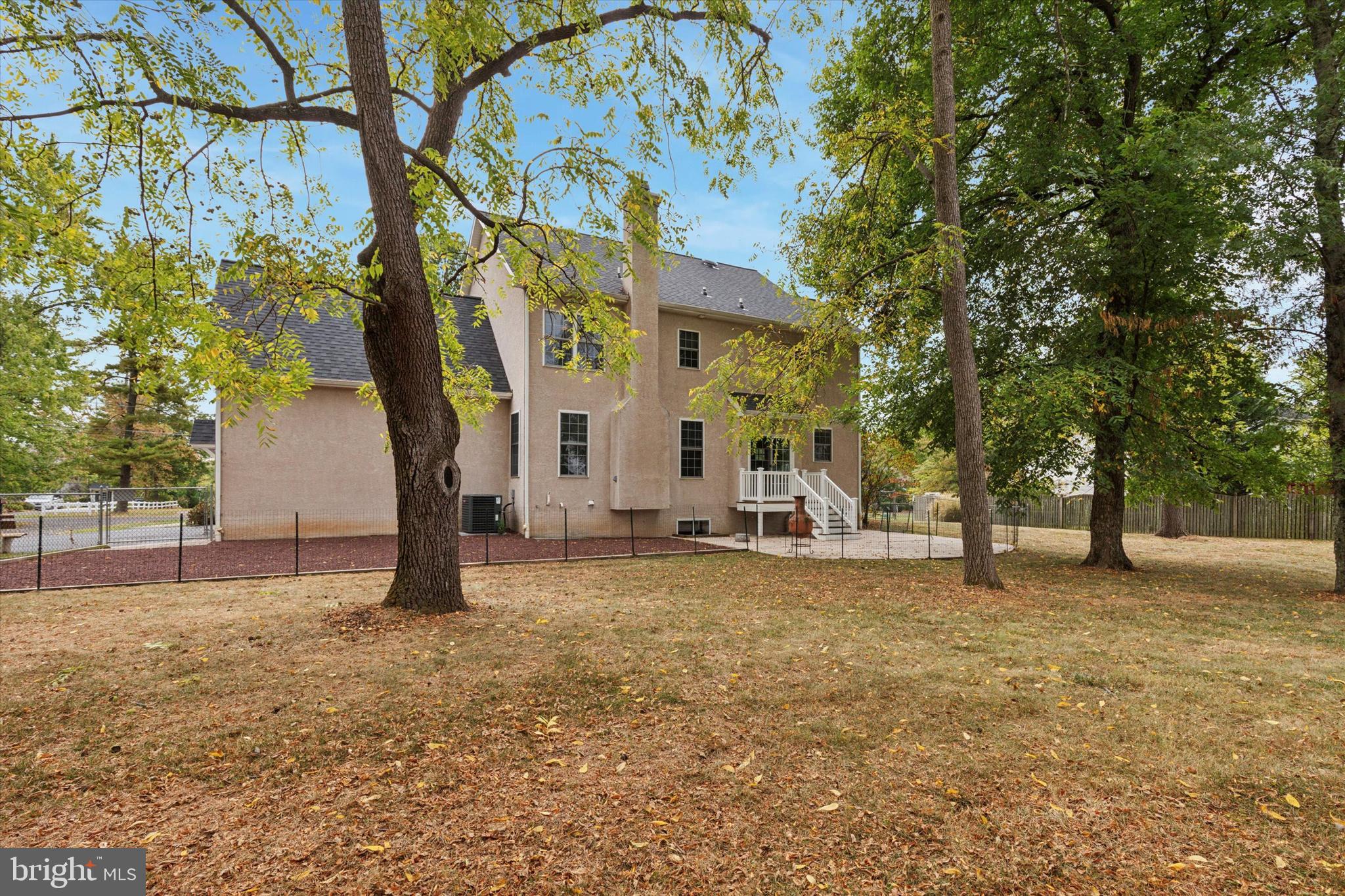 218 Royal Ave