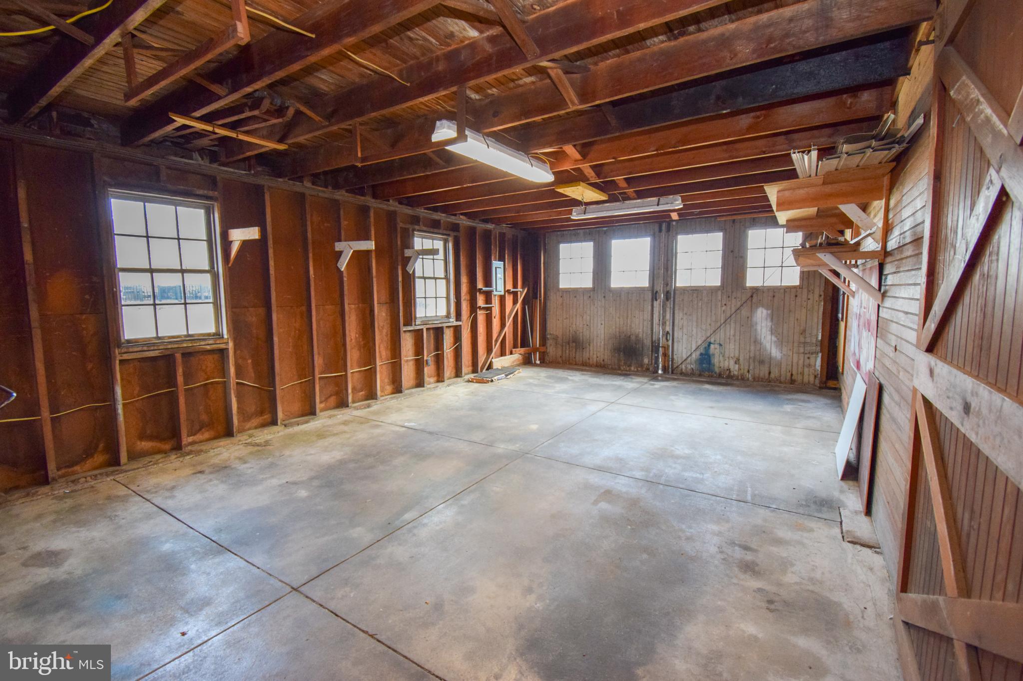 218 Royal Ave