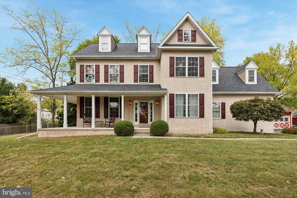 218 Royal Ave