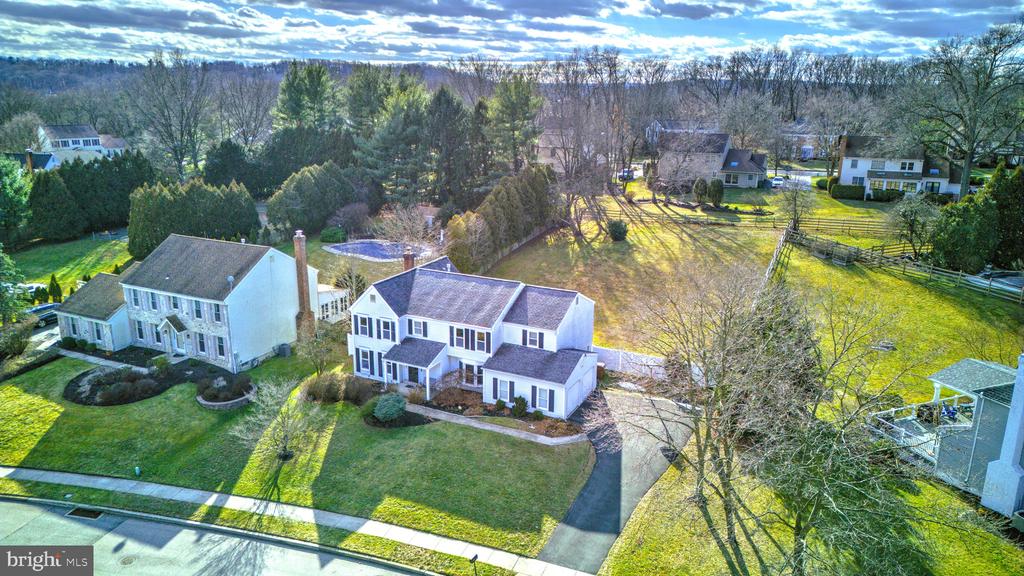 1468 Barton Dr