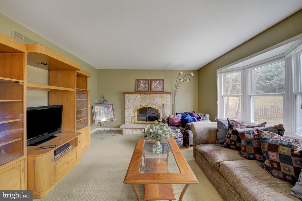 1468 Barton Dr