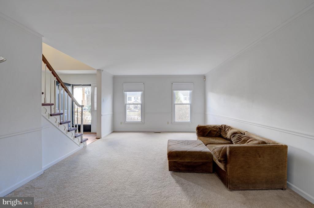 1468 Barton Dr