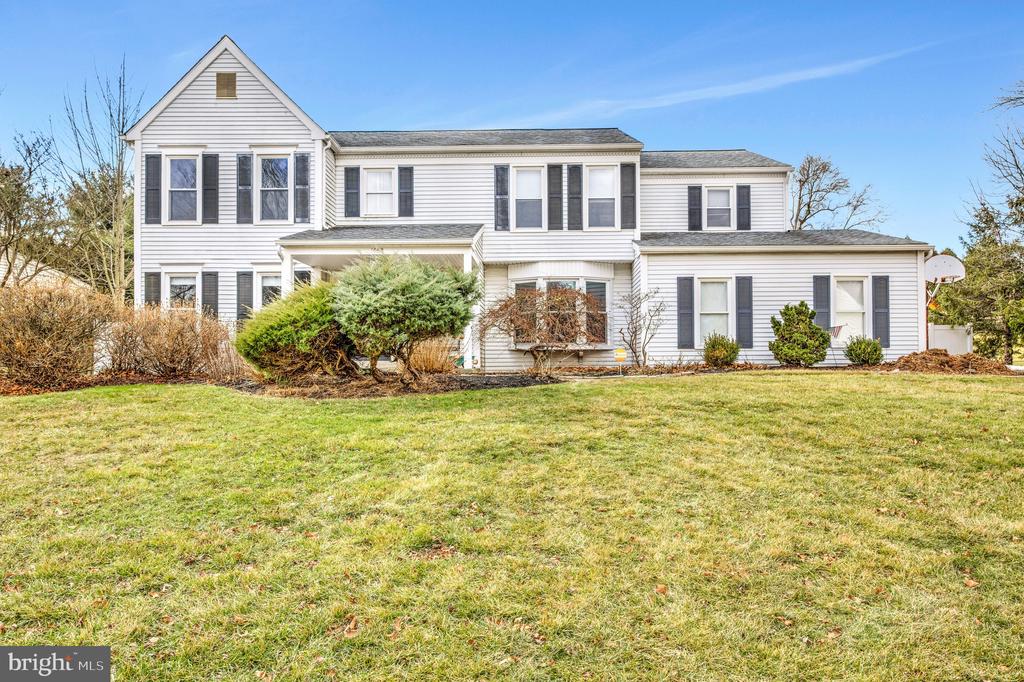 1468 Barton Dr