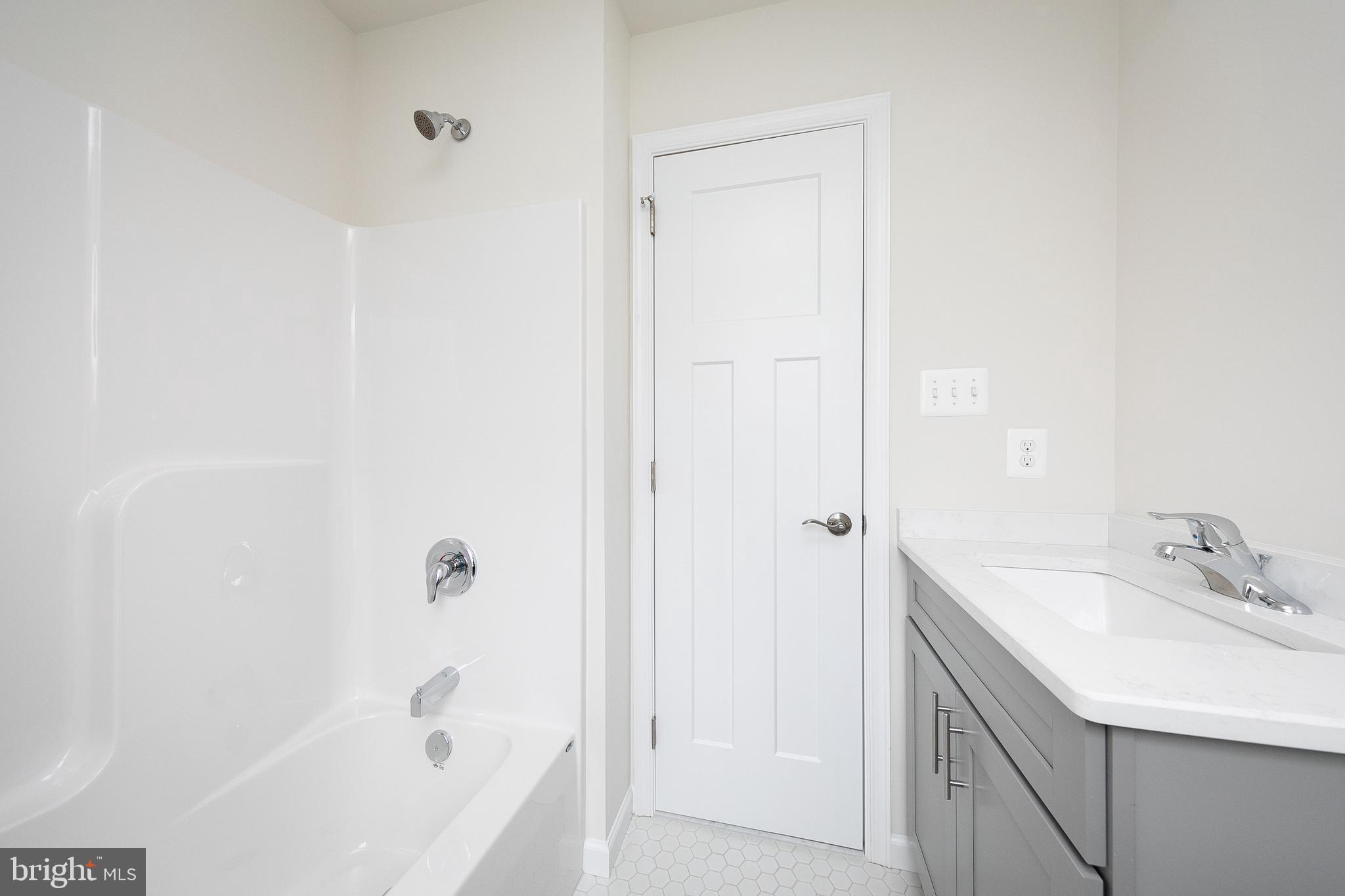 408 E 7th Ave #Lot 5