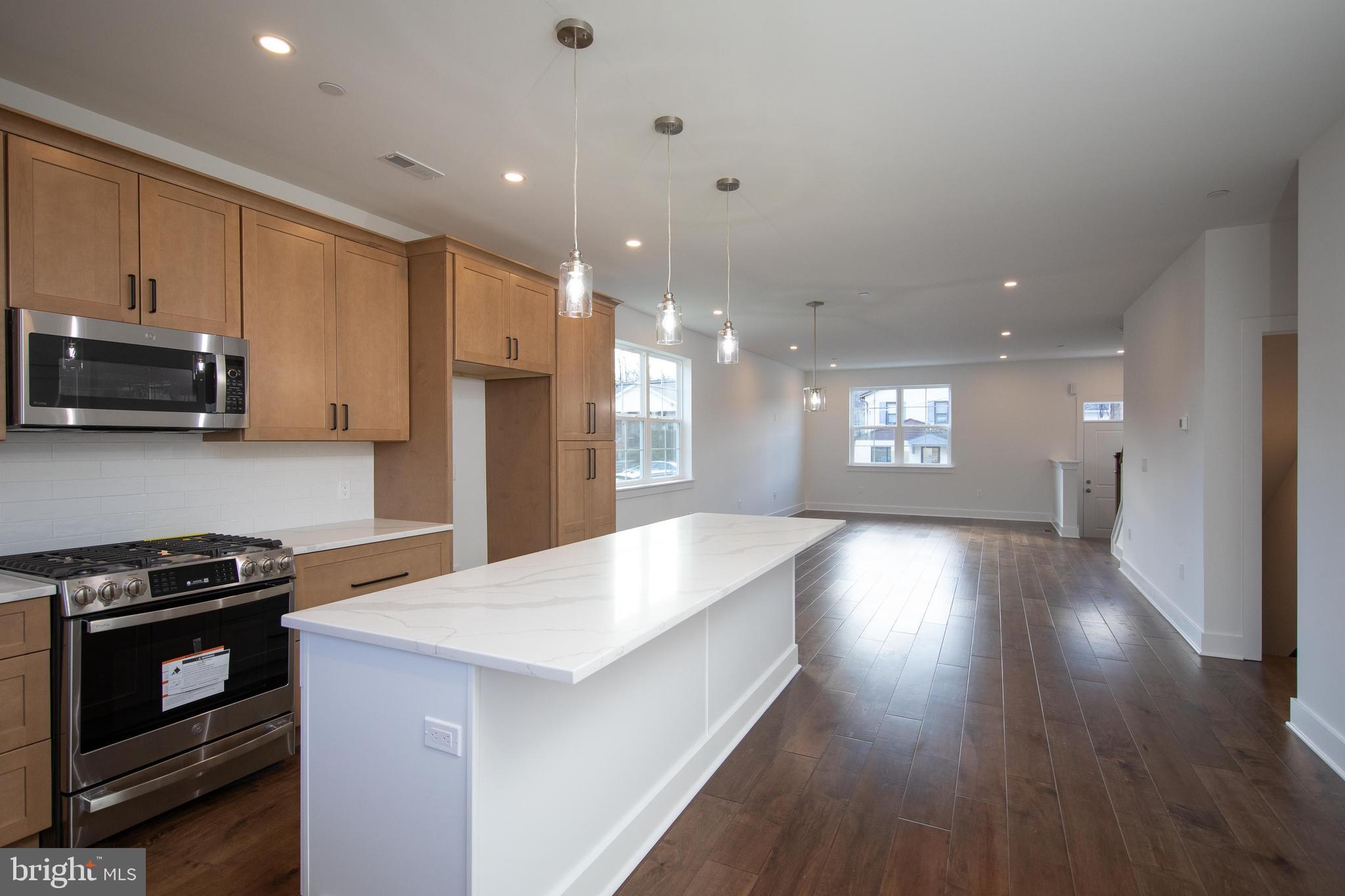 408 E 7th Ave #Lot 5