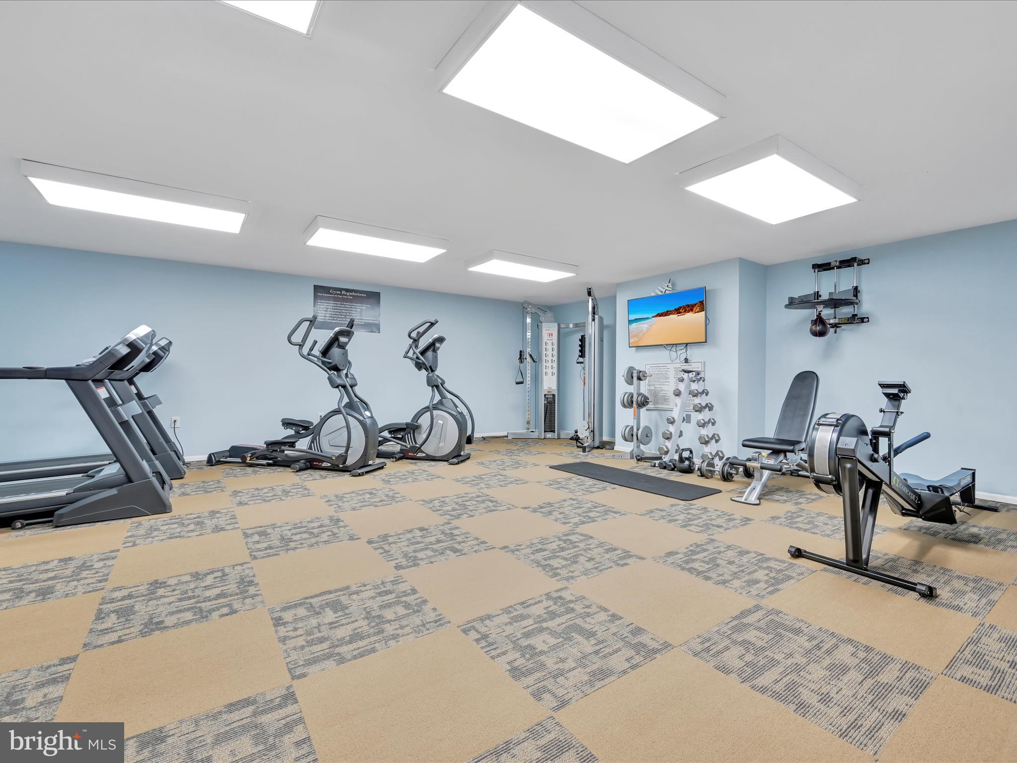 930 Montgomery Ave #T-2