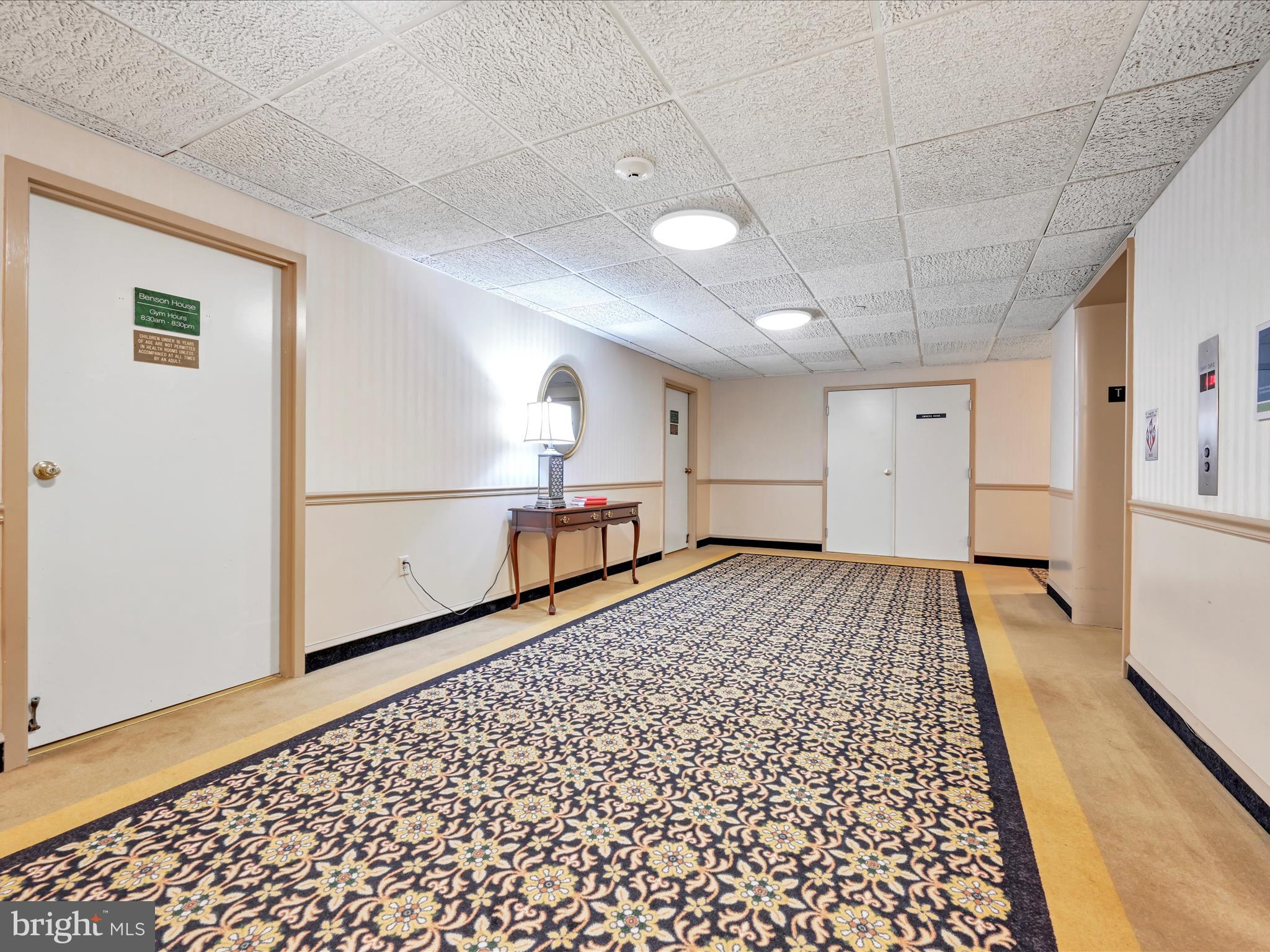 930 Montgomery Ave #T-2