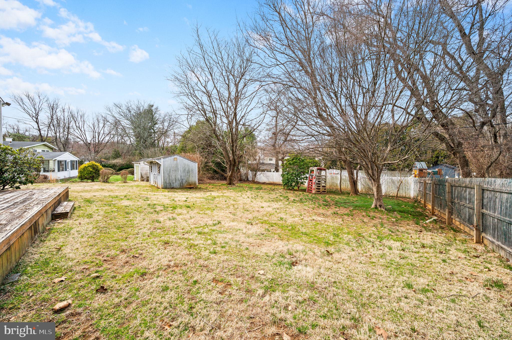903 Harston Ln