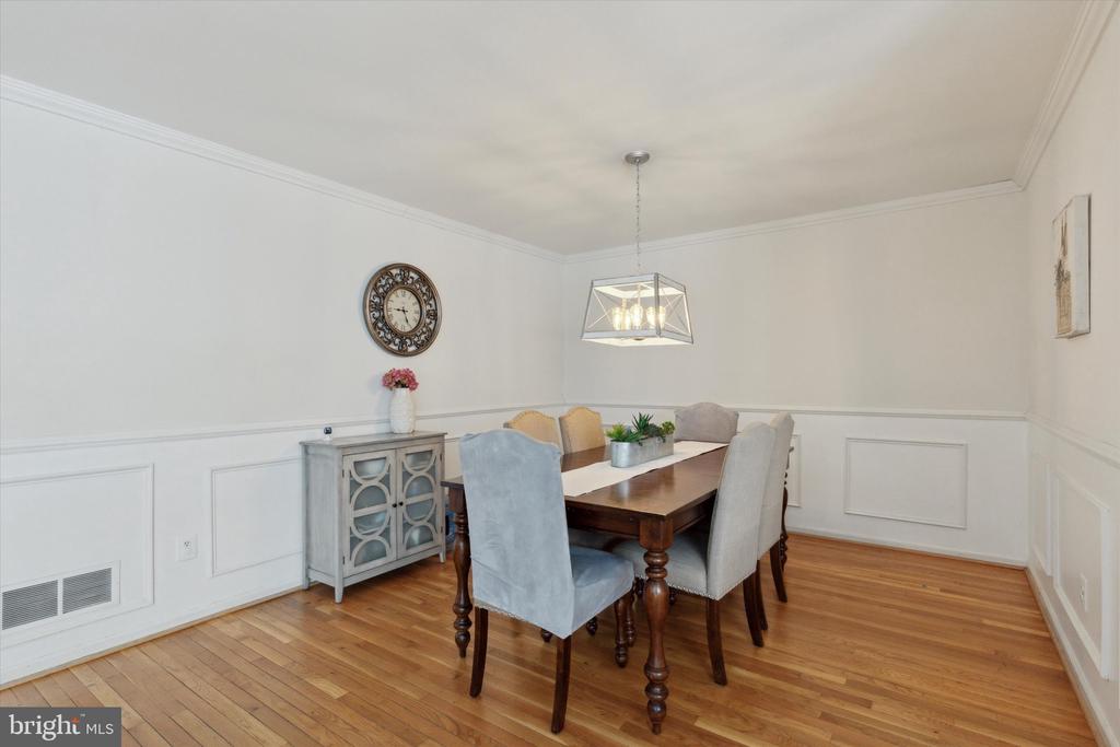 129 MEDINAH DR